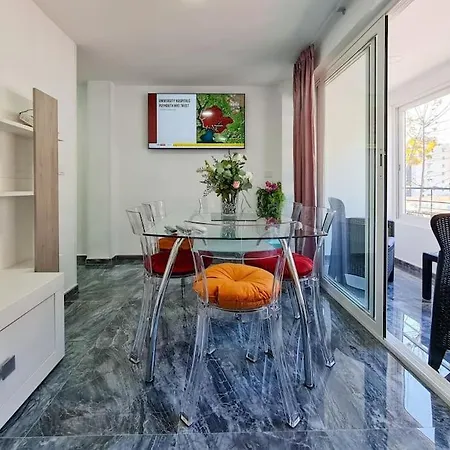 Lejlighed Modern Right In The Heart Of